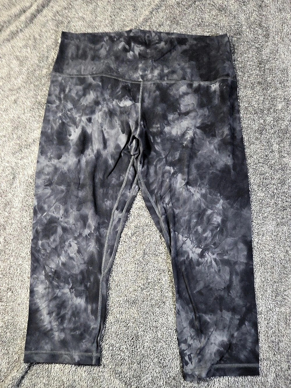 Lululemon NWOT Align High-Rise Crop Leggings 21" Diamond Dye Grey 16
